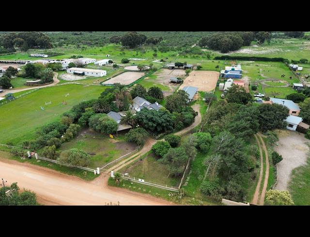 1.10HA SMALLHOLDING FOR SALE IN MORNING STAR